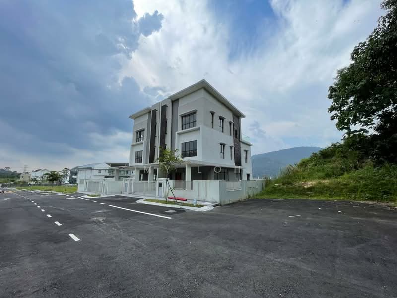 Rumah Berkembar untuk Dijual di Dolomite Templer (Rawang) - MY Loh - Exterior - PropertyGuru.com.my