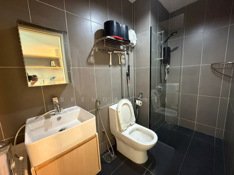 Servis Apartment untuk Disewa di Greenfield Residence - Brendan Lei - Bathroom - PropertyGuru.com.my