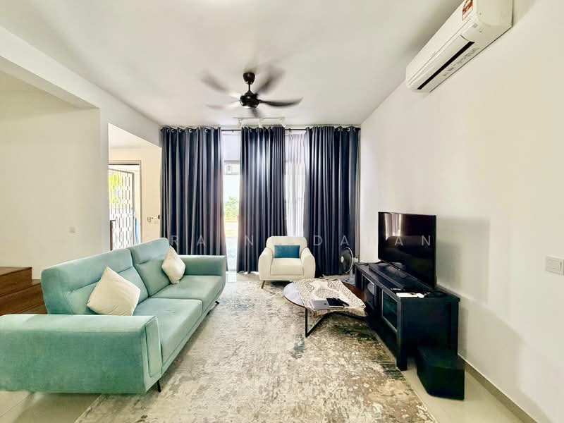 2-storey Terraced House for Sale in Taman Sepang (Sepang) - Noraini Dahan - Living Room - PropertyGuru.com.my