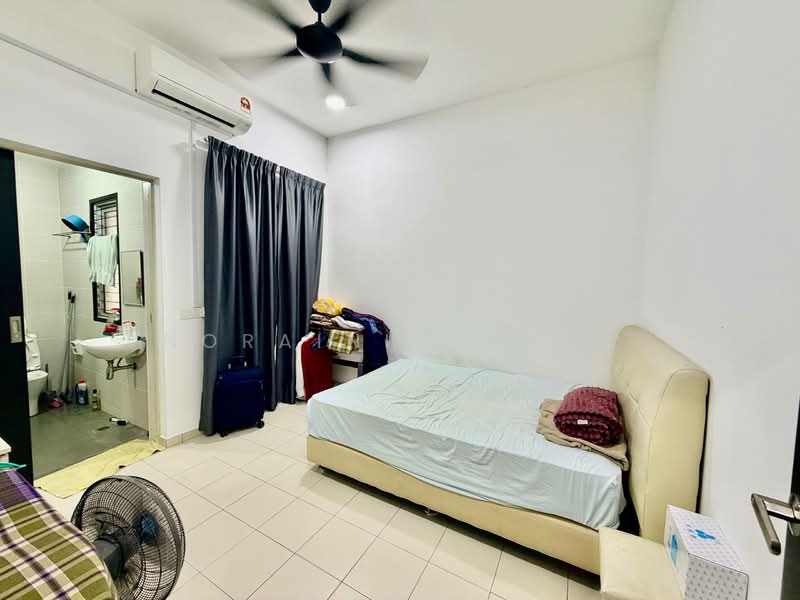 2-storey Terraced House for Sale in Taman Sepang (Sepang) - Noraini Dahan - Bedroom - PropertyGuru.com.my