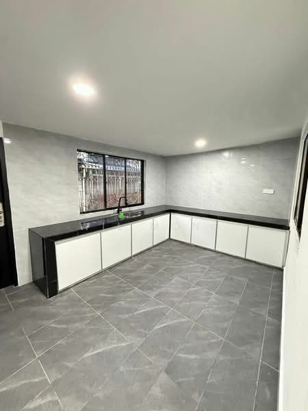 Rumah Teres 1 Tingkat untuk Dijual di Taman Sri Skudai (Skudai) - Wil Mong - Kitchen - PropertyGuru.com.my