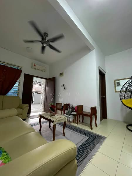 Rumah Teres 1 Tingkat untuk Dijual di Shah Alam (Selangor) - Muhammad Amin - Living Room - PropertyGuru.com.my