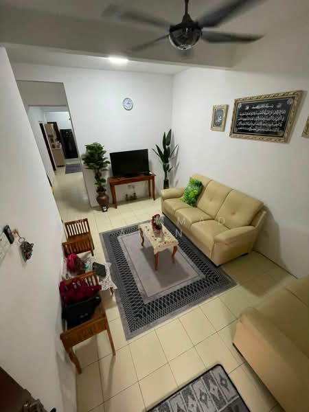 Rumah Teres 1 Tingkat untuk Dijual di Shah Alam (Selangor) - Muhammad Amin - Living Room - PropertyGuru.com.my
