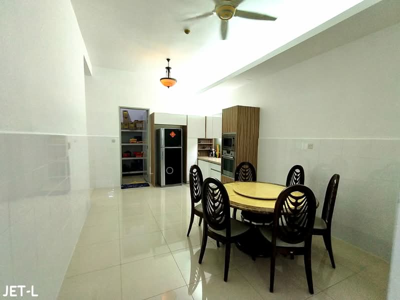 Rumah Berkembar untuk Dijual di Setia Damai (Setia Alam) - Loke . - Kitchen - PropertyGuru.com.my