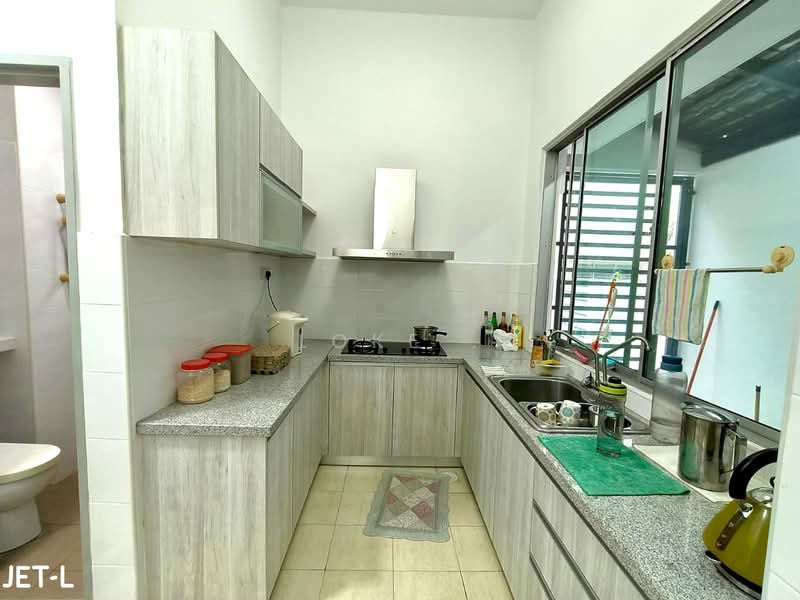 Rumah Berkembar untuk Dijual di Setia Damai (Setia Alam) - Loke . - Kitchen - PropertyGuru.com.my