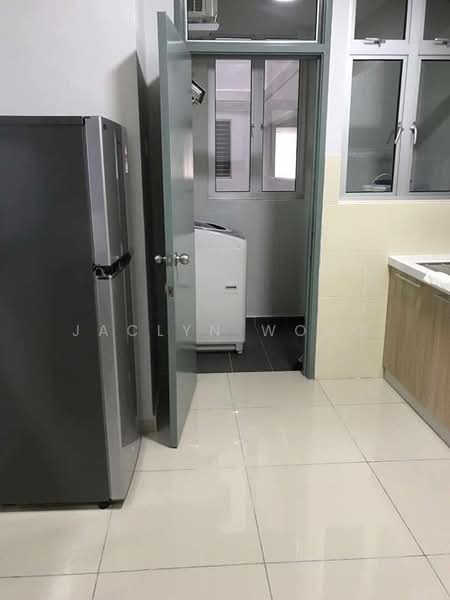 Servis Apartment untuk Disewa di Larkin Heights - Jaclyn Wong - Kitchen - PropertyGuru.com.my