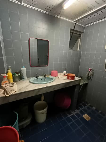 2-storey Terraced House for Sale in Bandar Baru Sri Petaling (Sri Petaling) - Nick Yong - Bathroom - PropertyGuru.com.my