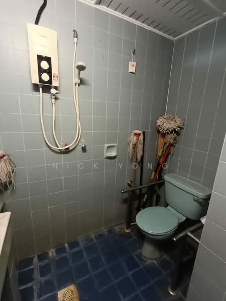 2-storey Terraced House for Sale in Bandar Baru Sri Petaling (Sri Petaling) - Nick Yong - Bathroom - PropertyGuru.com.my