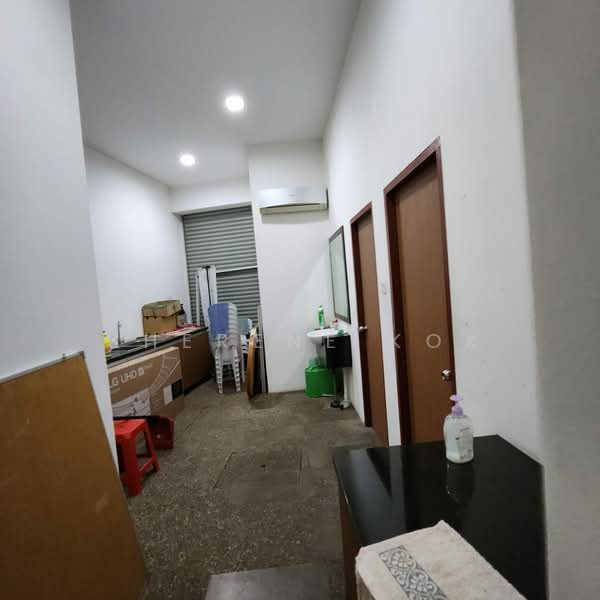 Kedai untuk Dijual di Kota Sentosa (Kuching) - Sherene Kok - Interior - PropertyGuru.com.my