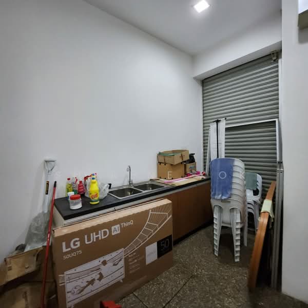 Kedai untuk Dijual di Kota Sentosa (Kuching) - Sherene Kok - Kitchen - PropertyGuru.com.my