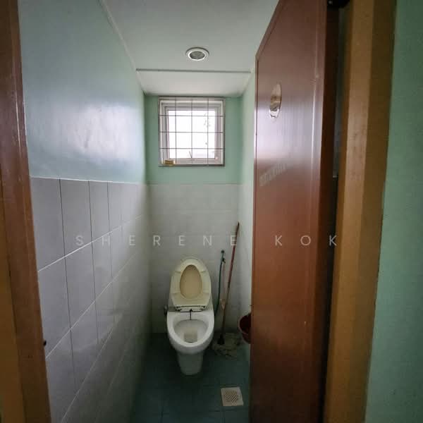 Kedai untuk Dijual di Kota Sentosa (Kuching) - Sherene Kok - Bathroom - PropertyGuru.com.my