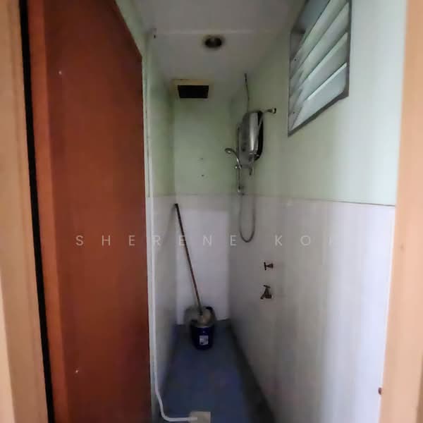 Kedai untuk Dijual di Kota Sentosa (Kuching) - Sherene Kok - Bathroom - PropertyGuru.com.my