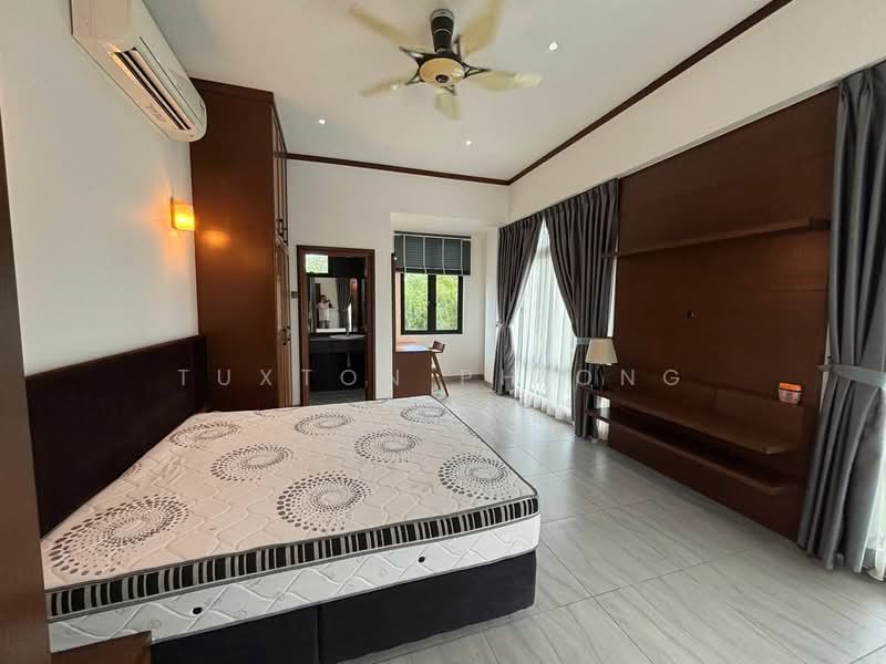 Bungalow for Sale in Bandar Seri Alam (Masai) - Tuxton Phiong - Bedroom - PropertyGuru.com.my