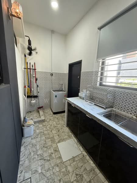 Rumah Berkembar untuk Dijual di Setia Alam (Selangor) - Howard Soh - Kitchen - PropertyGuru.com.my