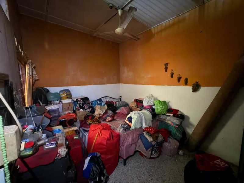1-storey Terraced House for Sale in Kawasan 13, Taman Kem (Pelabuhan Klang) - Noah Lee - Bedroom - PropertyGuru.com.my