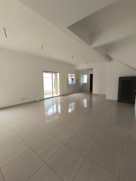 2-storey Terraced House for Sale in Sepang (Selangor) - Alex Tan - Living Room - PropertyGuru.com.my
