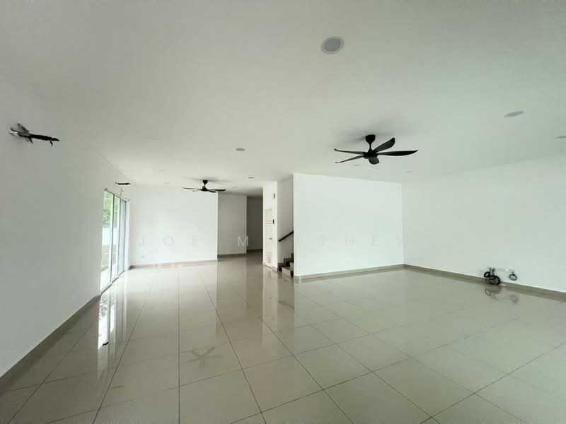 Rumah Berkembar untuk Dijual di Nilai (Negeri Sembilan) - Joe Matthew - Living Room - PropertyGuru.com.my