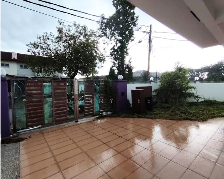 Rumah Teres 2 Tingkat untuk Dijual di Taman Lestari Putra (Seri Kembangan) - Danny Lee - PropertyGuru.com.my