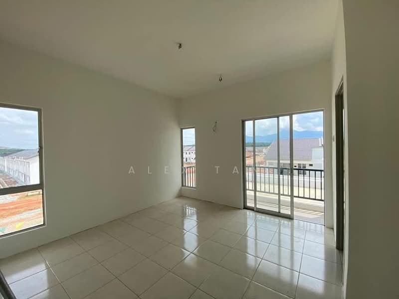 2-storey Terraced House for Sale in Sepang (Selangor) - Alex Tan - Living Room - PropertyGuru.com.my