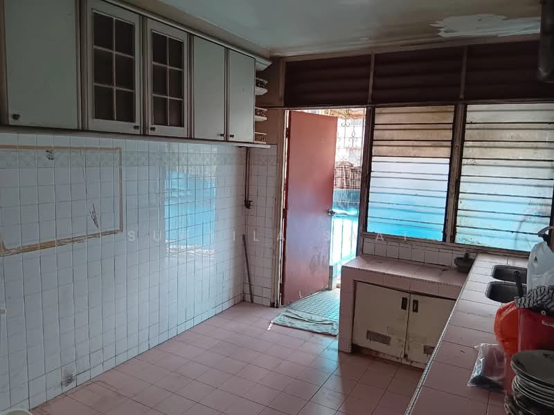 Pangsapuri untuk Dijual di Section 18 - Suhaila Saat - PropertyGuru.com.my