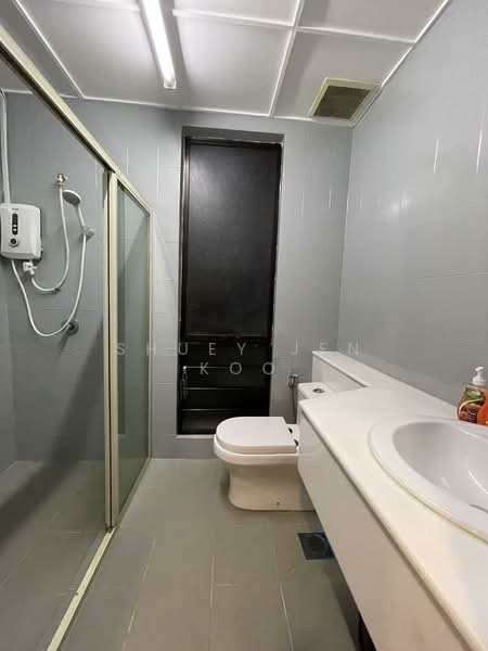 Pangsapuri untuk Dijual di GITA BAYU VILLA - Jenny Koo - Master Bathroom - PropertyGuru.com.my