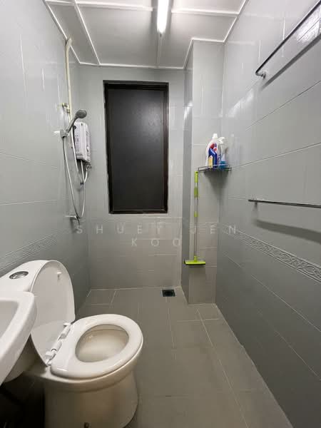 Pangsapuri untuk Dijual di GITA BAYU VILLA - Jenny Koo - Common Bathroom - PropertyGuru.com.my
