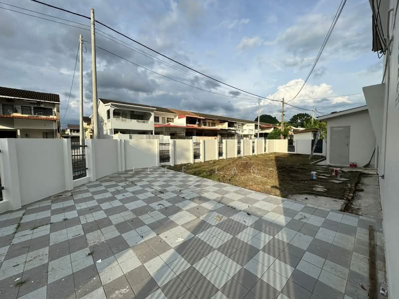 2-storey Terraced House for Sale in Ipoh Garden (Ipoh) - Jeff Tan - Exterior - PropertyGuru.com.my