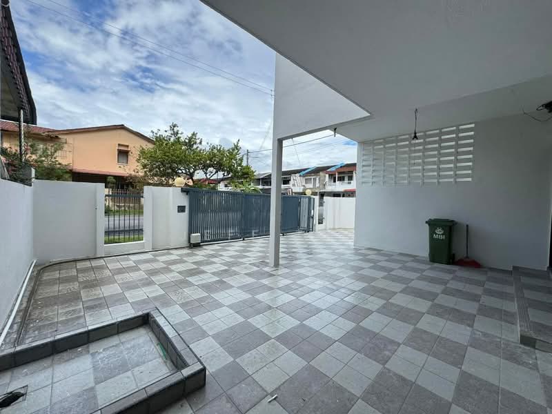 2-storey Terraced House for Sale in Ipoh Garden (Ipoh) - Jeff Tan - Exterior - PropertyGuru.com.my