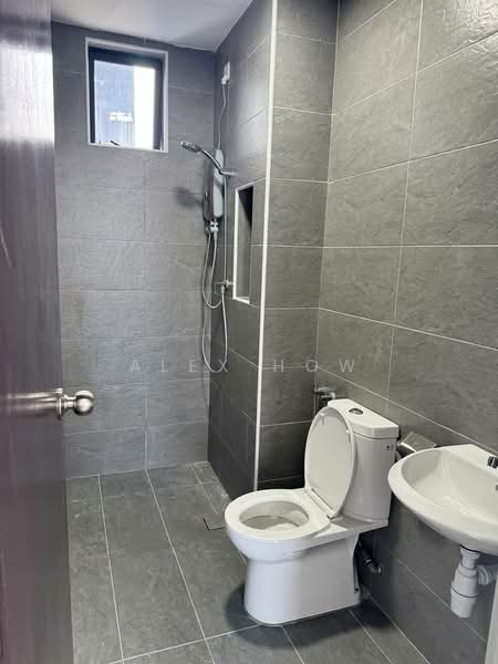 Apartment for Rent at KSL Bukit Gemilang - Alex How - Bathroom - PropertyGuru.com.my