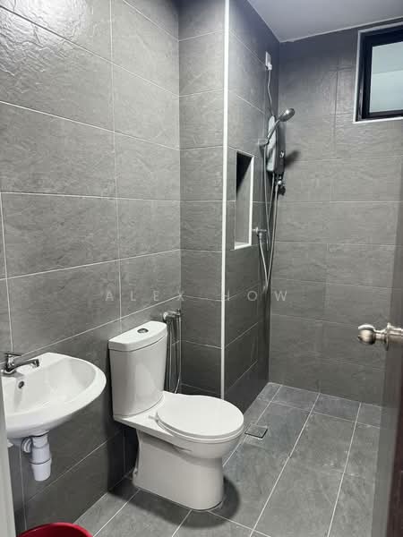 Apartment for Rent at KSL Bukit Gemilang - Alex How - Bathroom - PropertyGuru.com.my