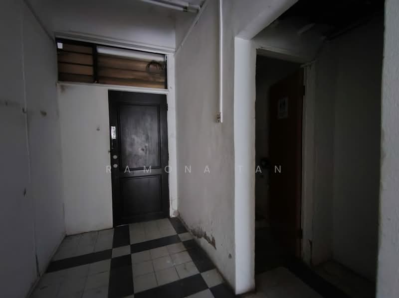 Shop for Rent in Taman Malim Jaya (Bachang) - Ramona Tan - Entrance - PropertyGuru.com.my