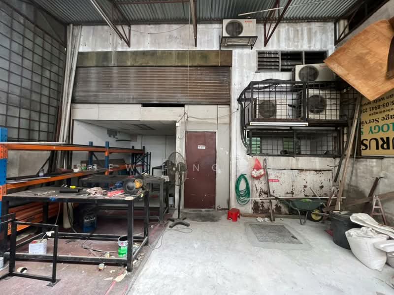Kedai / Pejabat untuk Disewa di Taman Serdang Raya (Seri Kembangan) - Siew Ling Chai - Interior - PropertyGuru.com.my