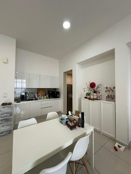 Servis Apartment untuk Dijual di The Park Sky Residence - CK Kwan - Kitchen - PropertyGuru.com.my