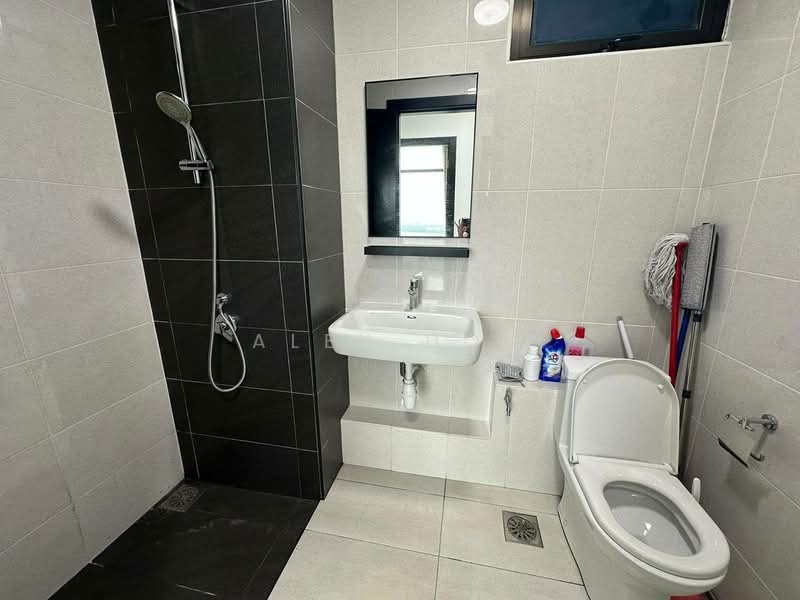 Service Residence for Rent at Wave @ Marina Cove - Alex How - Bathroom - PropertyGuru.com.my