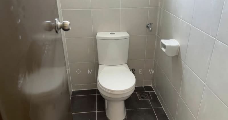 Kilang untuk Disewa di Bandar Indahpura (Kulai) - Tom Chiew - Bathroom - PropertyGuru.com.my