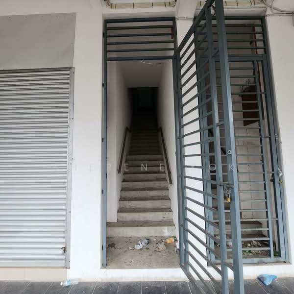 Kedai untuk Dijual di Metro City (Kuching) - Sherene Kok - Entrance - PropertyGuru.com.my