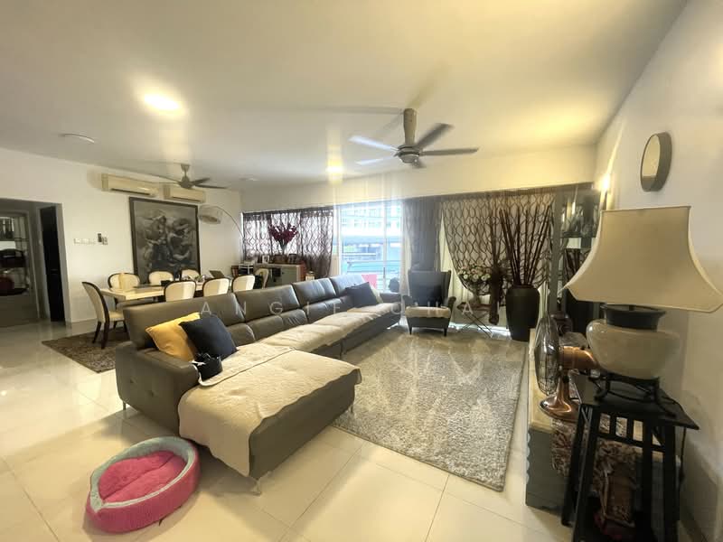 Kondominium untuk Dijual di The Plaza Condominium - Angie Chai - Living Room - PropertyGuru.com.my