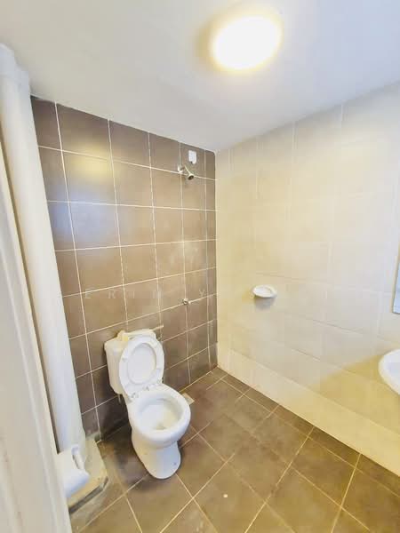 Apartment for Rent at Selangorku Pr1ma Lakefront Homes - Erin Yusof - Bathroom - PropertyGuru.com.my