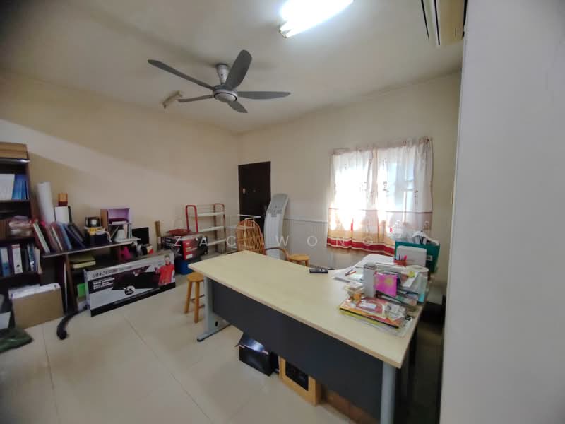 Rumah Teres 2 Tingkat untuk Dijual di Taman Klang Jaya (Klang) - Zac Wong - Study - PropertyGuru.com.my