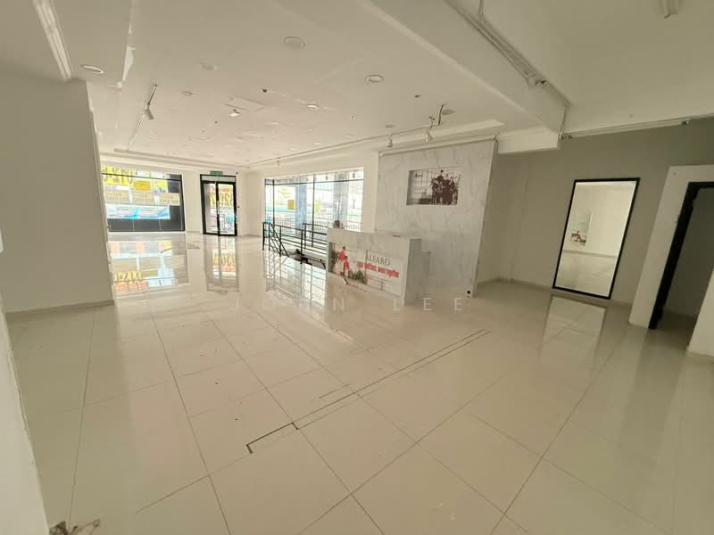 Retail Space for Rent in Bandar Baru Bangi (Selangor) - John Lee - Entrance - PropertyGuru.com.my