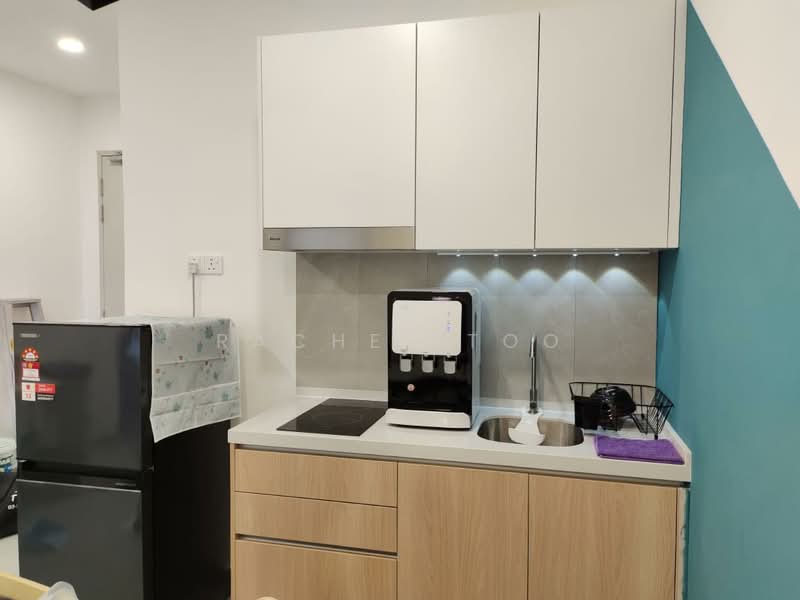 Servis Apartment untuk Disewa di YOLO Signature Suites - Rachel Too - Kitchen - PropertyGuru.com.my