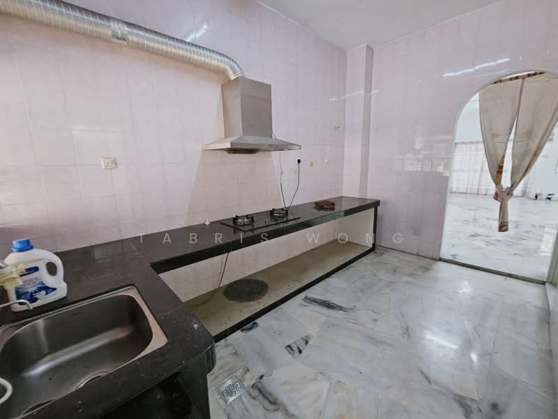 2-storey Terraced House for Rent in Taman Sentosa (Klang) - Tabris Wong - Kitchen - PropertyGuru.com.my