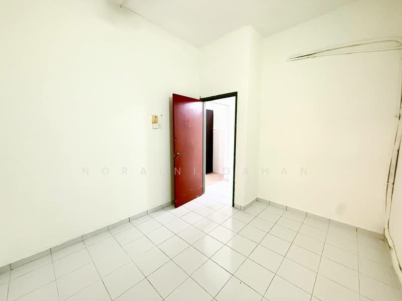 Rumah Teres 2.5 Tingkat untuk Dijual di Taman Kurnia Indah (Cheras) - Noraini Dahan - Interior - PropertyGuru.com.my