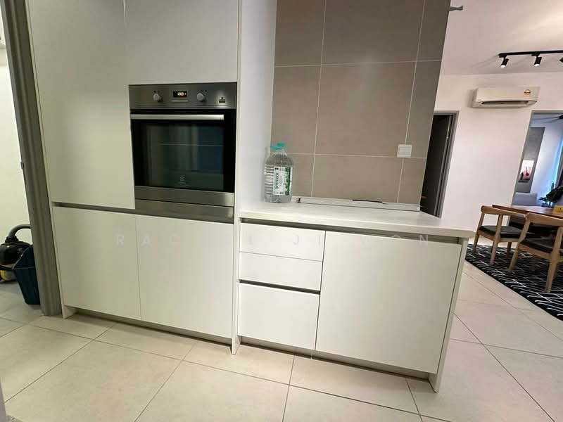 Service Residence for Rent at KL Gateway Premium Residences - Rachel Ji Won - Kitchen - PropertyGuru.com.my