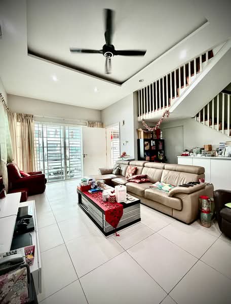 Rumah Teres untuk Dijual di Tanjung Bungah (Penang) - Susan Chia - Living Room - PropertyGuru.com.my