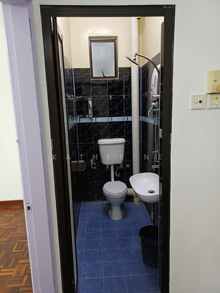 Apartment for Sale at Kenari Court - Katherine Cyx - Bathroom - PropertyGuru.com.my