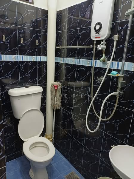 Apartment for Sale at Kenari Court - Katherine Cyx - Bathroom - PropertyGuru.com.my