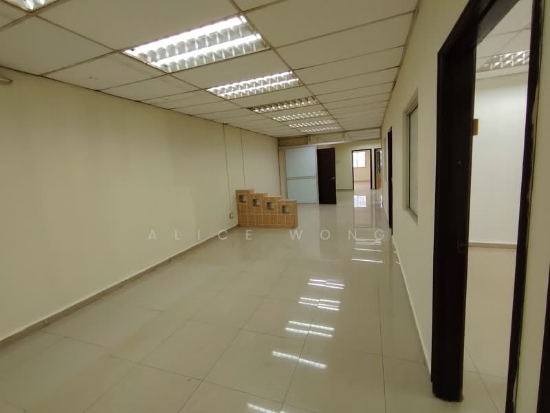 Office for Rent in Taman Klang Jaya (Klang) - Alice Wong - Corridor - PropertyGuru.com.my