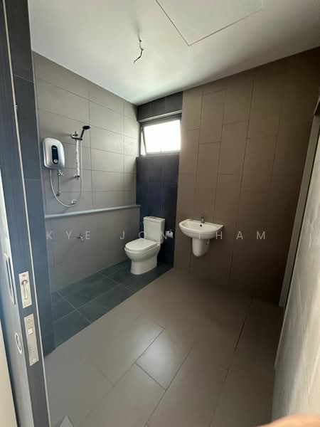 Rumah Teres 2-Tingkat untuk Disewa di Elmina (Shah Alam) - Kye Jon Tham - Bathroom - PropertyGuru.com.my