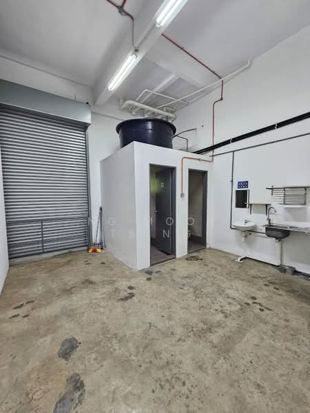 Kedai / Pejabat untuk Disewa di Sungai Buloh (Selangor) - Ng Moon Tsing - Bathroom - PropertyGuru.com.my